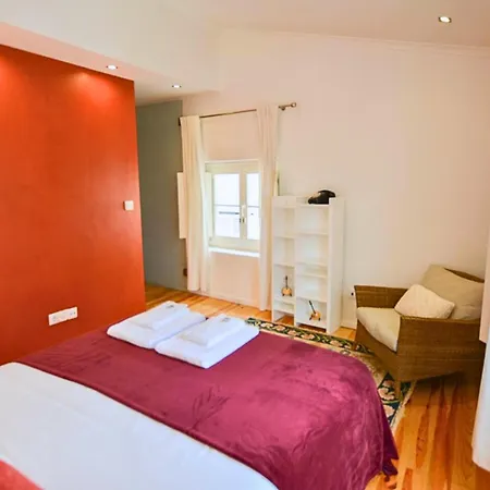 Alfama Charm House דירה