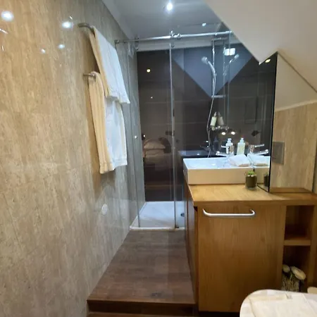 Alfama Charm House Apartamento *